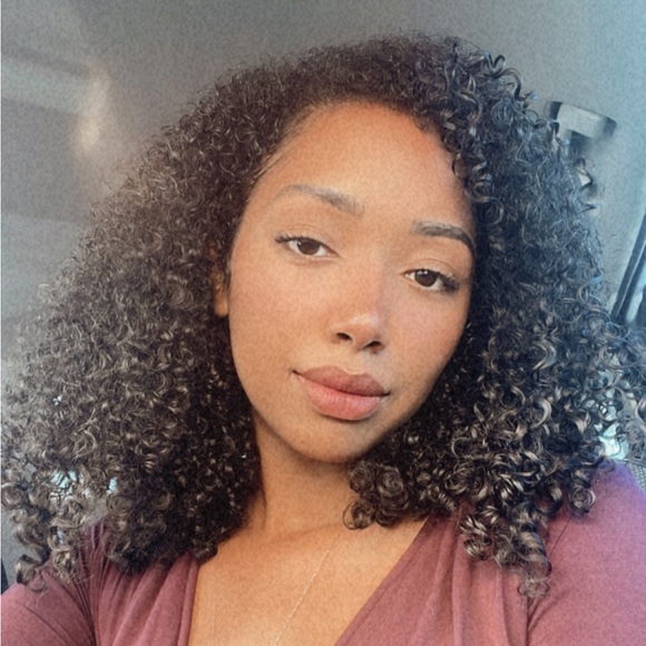 Meet your Posher, Crystal - Picture 1 of 1